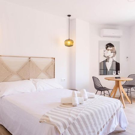 Apartment Carihuela Beach Malaga 토레몰리노스 외부 사진