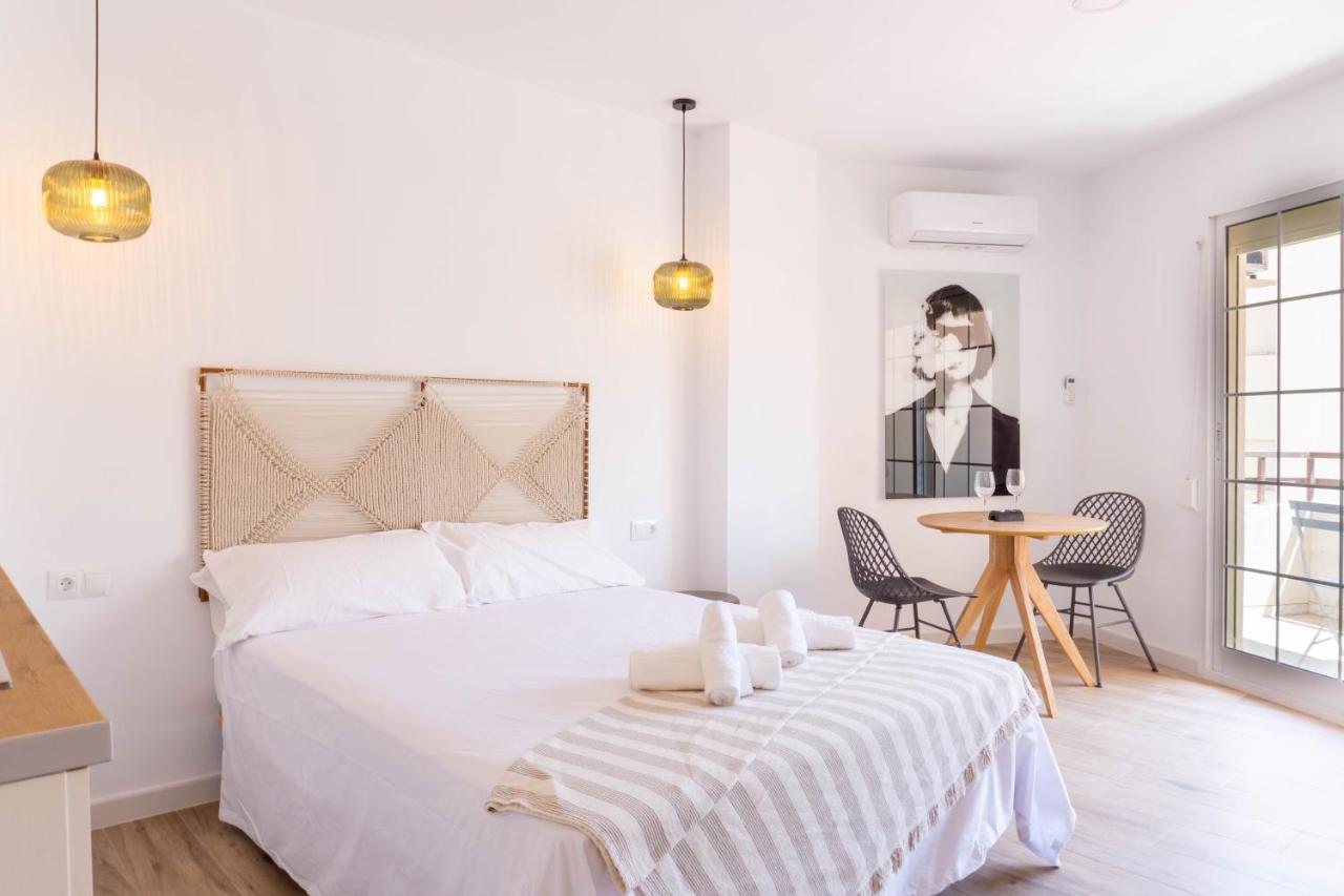 Apartment Carihuela Beach Malaga 토레몰리노스 외부 사진